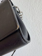 Load image into Gallery viewer, Louis Vuitton - Taurillon Leather Lockme Short Handle Clutch- Black - S