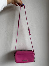 Load image into Gallery viewer, Jacquemus - Le Baneto Crossbody Camera Bag - Pink - S