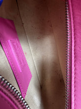 Load image into Gallery viewer, Jacquemus - Le Baneto Crossbody Camera Bag - Pink - S