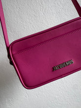 Load image into Gallery viewer, Jacquemus - Le Baneto Crossbody Camera Bag - Pink - S