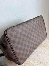 Load image into Gallery viewer, Louis Vuitton - Bergamo Bag - Damier Ebene - M