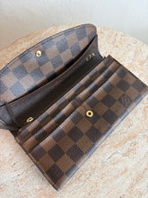 Load image into Gallery viewer, Louis Vuitton - Emilie Wallet - Damier Eban Coated Brown - S - RRP$945