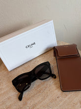 Load image into Gallery viewer, Celine - CL4004IN Black Frame Sunglasses w Tan Leather Case - Black - S -RRP$820