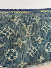 Load image into Gallery viewer, Louis Vuitton - Monogram Zippy Wallet - Denim - M
