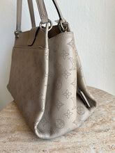 Load image into Gallery viewer, Louis Vuitton - Sevres Monogram Tote Bag - Taupe - S