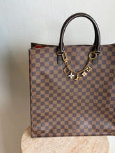 Load image into Gallery viewer, Louis Vuitton - Sac Plat Bag - Damier Ebene - M
