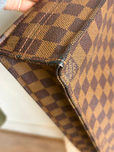 Load image into Gallery viewer, Louis Vuitton - Sac Plat Bag - Damier Ebene - M