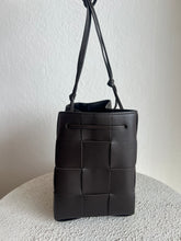 Load image into Gallery viewer, Bottega Veneta - Cassette Bucket Leather Crossbody Bag - Brown - S