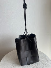 Load image into Gallery viewer, Bottega Veneta - Cassette Bucket Leather Crossbody Bag - Brown - S