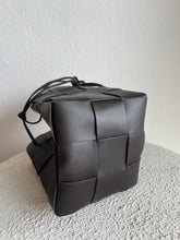 Load image into Gallery viewer, Bottega Veneta - Cassette Bucket Leather Crossbody Bag - Brown - S