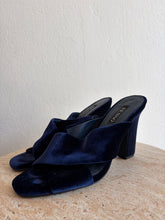 Load image into Gallery viewer, Senso - Velvet Crossover Block Heels - Navy - 40