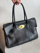 Load image into Gallery viewer, Mulberry - Bayswater Classic Grain Bag - Black & Brass - M - RRP$2445