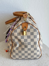 Load image into Gallery viewer, Louis Vuitton - Speedy 30 Tote - Damier Azur - 30 - RRP$3,050 w box
