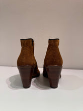 Load image into Gallery viewer, Kanna - Suede Ankle Boots - Brown - 38 - RRP$380
