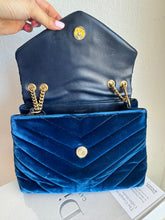 Load image into Gallery viewer, Saint Laurent - Loulou Velvet Crossbody - Navy - S
