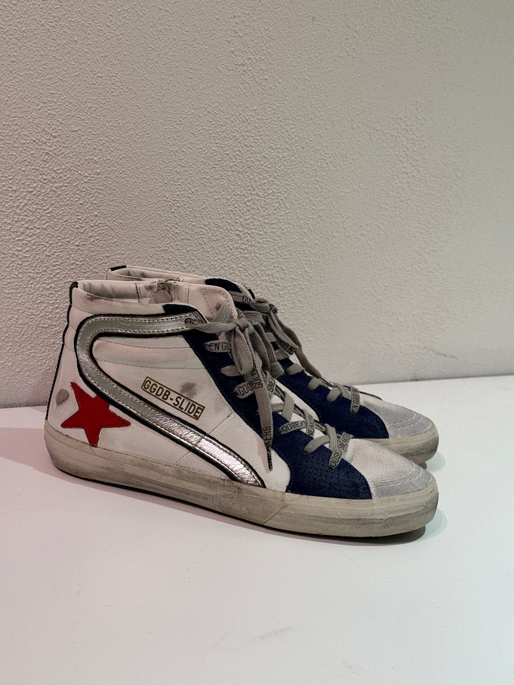 Golden Goose - High Top Sneaker - White - 41- RRP $1,200