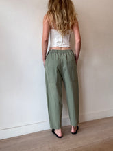Load image into Gallery viewer, Bassike - Light Cargo Pants - Green - 1
