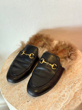 Load image into Gallery viewer, Gucci - Princetown Slippers - Black w fur - 39 - w box
