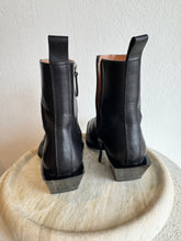 Load image into Gallery viewer, Alias Mae - Ankle Boots - Black - 38

