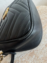 Load image into Gallery viewer, Gucci - GG Marmont small camera Crossbody bag - Black - S - RRP$3,050
