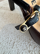 Load image into Gallery viewer, Chanel - Vintage 32Kitten Heel Mary Janes Shoes - Black/Brown  - 36.5
