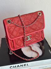 Load image into Gallery viewer, Chanel - Caviar French Riviera Flap ShoulderBag - Coral - S

