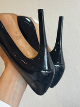 Load image into Gallery viewer, Gucci - Patent Horsebit Peep Toe Heels - Black - 35 -w box
