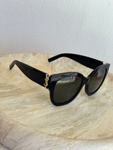 Load image into Gallery viewer, Saint Laurent - Cat Eye SLM95F001 Sunglasses - Black - S - RRP $790
