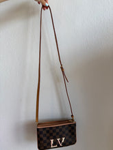 Load image into Gallery viewer, Louis Vuitton - Double Zip Venus Crossbody Handbag - Damier Ebene
