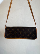 Load image into Gallery viewer, Louis Vuitton - Monogram Canvas Twin GM Pochette - Bag - S
