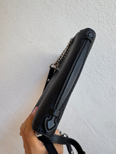 Load image into Gallery viewer, Louis Vuitton - Taurillon Leather Lockme Short Handle Clutch- Black - S
