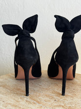 Load image into Gallery viewer, Aquazzura - Deneuve Pumps - Black  Suede - 39 - RRP $1400
