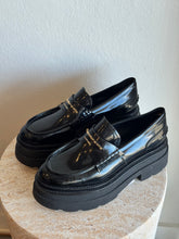 Load image into Gallery viewer, Alexander Wang - CARTER MID-HEEL LUG Loafers - Black - 40 - RRP$760
