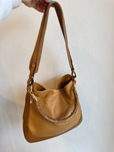 Load image into Gallery viewer, Vintage Gucci - Diana Two Way Bag - Tan - S
