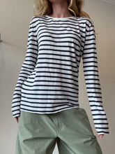 Load image into Gallery viewer, Alexander Wang -LS Stripe Top - Navy Stripe - Small
