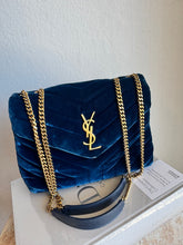 Load image into Gallery viewer, Saint Laurent - Loulou Velvet Crossbody - Navy - S

