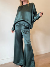 Load image into Gallery viewer, By Malene Birger - Odelleys Batwing Blouse &amp; Wide Leg Pant set - Emerald - 40
