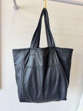 Load image into Gallery viewer, Victoria Beckham - Sunday Leather Tote Bag - Black - M
