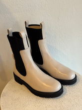 Load image into Gallery viewer, Salvatore Ferragamo - Rook Boots - Ivory - 7.5 - new w box - RRP$1,690
