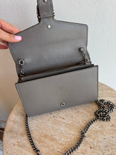 Load image into Gallery viewer, Gucci - Dionysus Super Crossbody Leather Bag - Dusty Grey - S
