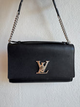 Load image into Gallery viewer, Louis Vuitton - Taurillon Leather Lockme Short Handle Clutch- Black - S
