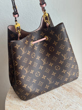 Load image into Gallery viewer, Louis Vuitton -  NéoNoé bucket Bag - Monogram w pink - M - RRP$3,900
