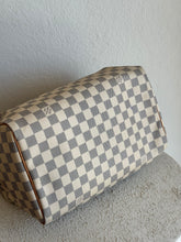 Load image into Gallery viewer, Louis Vuitton - Speedy 30 Tote - Damier Azur - 30 - RRP$3,050 w box
