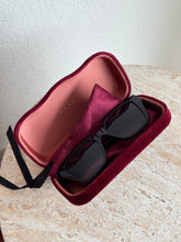 Load image into Gallery viewer, Gucci - Sunglasses - Black Grey Gradient - S
