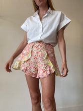 Load image into Gallery viewer, Zimmermann - Linen Ruffle Shorts - Floral - 1
