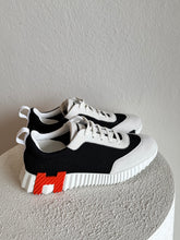 Load image into Gallery viewer, Hermes - Bouncing Sneaker - Black w orange H - 39 - RRP$1,710
