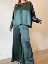 Load image into Gallery viewer, By Malene Birger - Odelleys Batwing Blouse &amp; Wide Leg Pant set - Emerald - 40
