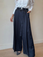 Load image into Gallery viewer, Lee Matthews - Wide Leg Pants w belt - Black - 2
