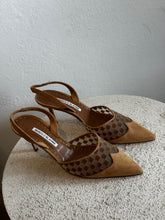 Load image into Gallery viewer, Manolo Blahnik - Mingosli Suede/Mesh Slingback Pump - Camel - 37 - RRP$1250
