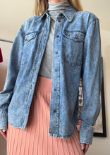 Load image into Gallery viewer, Etoile - LS Classic Acid Wash Shirt - Denim - 40
